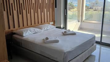 In-room safe, free WiFi