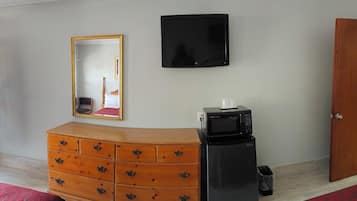 Habitación Deluxe doble, 2 camas dobles | Servicio de la habitación