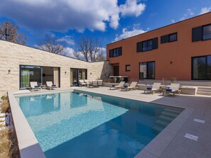 Pool - La Terra by Interhome (Tinjan)