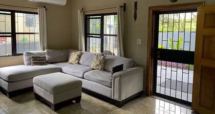 Lucina's Spacious 3BR with Yard and Backup Generator - Lower Level