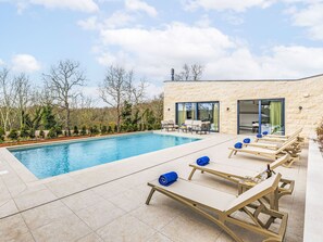 Pool - La Mari by Interhome (Tinjan)