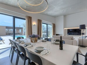 Dining - La Mari by Interhome (Tinjan)