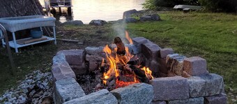 Cozy Cottage on Beautiful Branch Lake with Private Beach & Dock close to Acadia