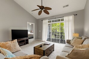 TV - Oyster Catcher #532 - Prime Location! (North Myrtle Beach)