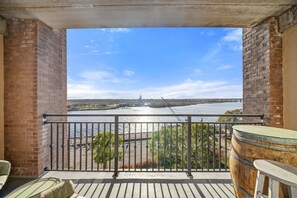 Terrace/patio - Olive Tide | Riverfront Downtown | Curated Design (Wilmington)
