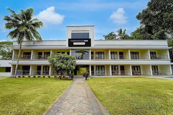 Townhouse Lakeview - Thiruvananthapuram