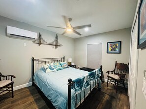 Room - Private Beach Cottage/Pool (Cocoa Beach)