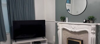 Spacious 3-bed Home at the Heart of Sheffield S2