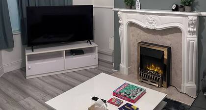 Spacious 3-bed Home at the Heart of Sheffield S2