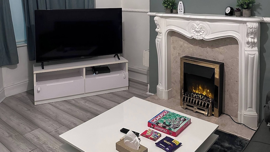 Spacious 3-bed Home at the Heart of Sheffield S2