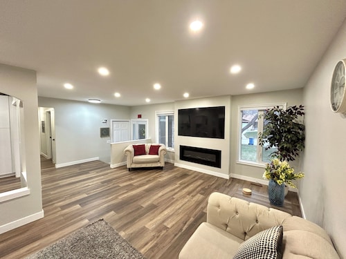 Modern Luxury in Richmond West