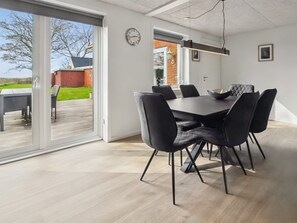 Dining - "Milan" - 20km from the sea by Interhome (Bredebro)