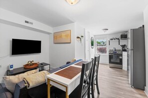 Interior - Benton Park Charmer - 3N (St. Louis)