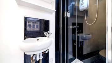 Apartment | Bathroom