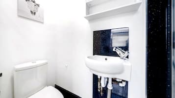 Apartment | Bathroom