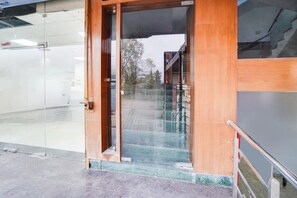 House | Reception