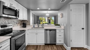 House, Multiple Beds (Fairways 274- Sea Ya Later) | Private kitchen - Fairways 274- Sea Ya Later (Miramar Beach)