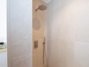 Shower - Slow Living Suite at Strand Oostkapelle (Oostkapelle)