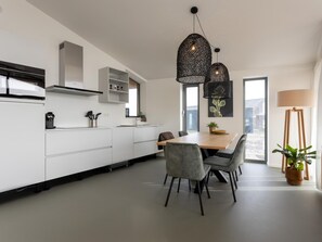Dining - Detached holiday home with multiple terraces (Wissenkerke)