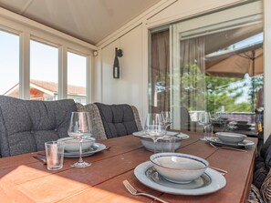 Dining - Nice holiday home with a spacious terrace (Kamperland)