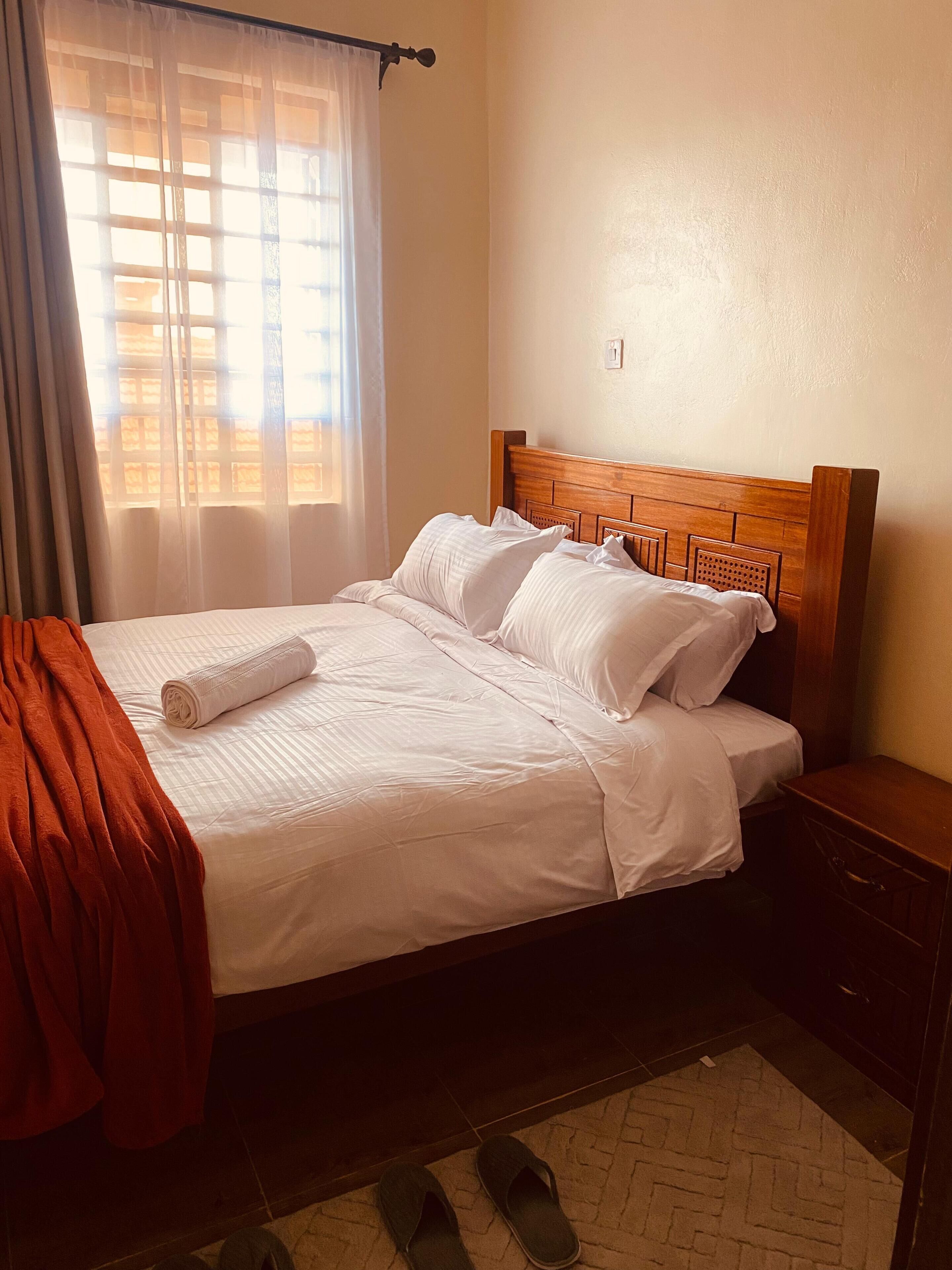 2 chambres, fer et planche à repasser, Wi-Fi, draps fournis