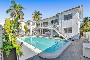 Free WiFi - Desoto Beach Retreat with Heated Pool (Hollywood)