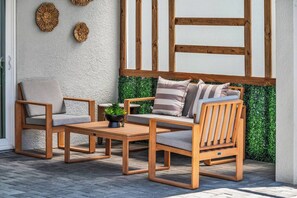 Terrace/patio - Themed 7BR Villa  Lion King · Frozen · Minions  Mario Game Room  Pool & Spa (Clermont)