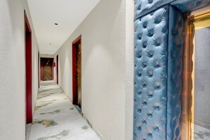 Interior - Super Townhouse OAK Chandigarh (Dera Bassi)