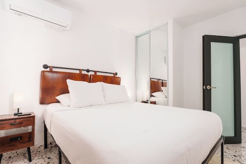 Paradise Found 2BR Steps from Vega Alta Beach