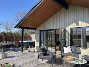 Outdoor dining - "Emin" - 2.8km from the sea by Interhome (Henne)