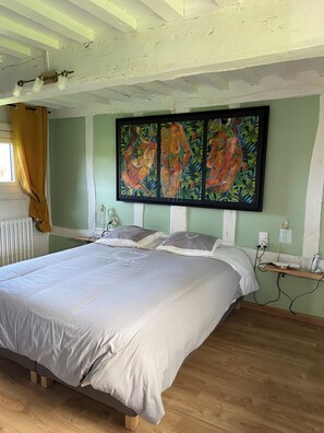 3 bedrooms, desk, iron/ironing board, travel cot - Authentic Normandy farmhouse near a Seine nature reserve (Saint-Samson-de-la-Roque)