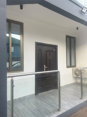 Apartment | Property grounds - CANA Unique Flats (Kwabenya)