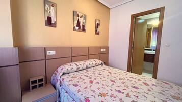 3 slaapkamers, een strijkplank/strijkijzer