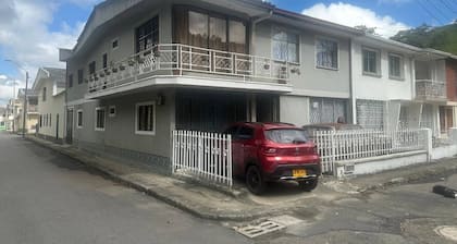 Room-h2 Exceptional Location Near the Hi