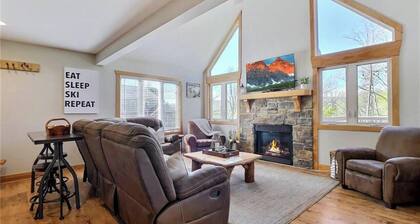 Chalet Après: EVL Chalet w Game Rm + Slopes 5 min