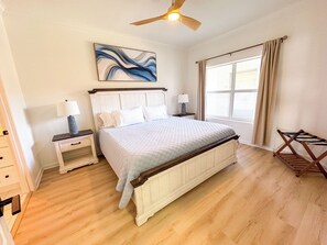 Iron/ironing board, WiFi, bed sheets - Destin Harbor Escape (Destin)