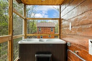 Bain à remous extérieur