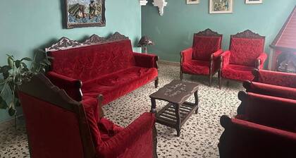 Room-h3 Exceptional Location Near Histor
