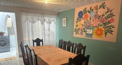 Room-h3 Exceptional Location Near Histor