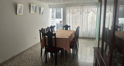 Room-h3 Exceptional Location Near Histor