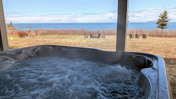 Bain à remous extérieur