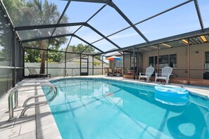 Pool - Palm Harbor Pool Home Near Beaches and Golf (Palm Harbor)