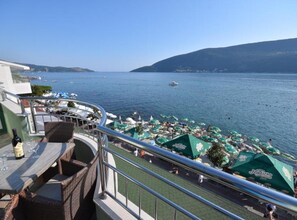 Outdoor dining - Amor Residence - One Bedroom Apartment with Terrace and Sea View (5 ) (Herceg Novi)
