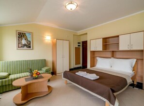 Internet, bed sheets - Amor Residence - Studio Apartment with Terrace and Sea View (4 ) (Herceg Novi)