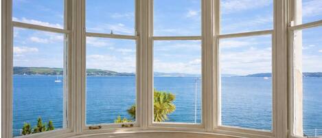 Deluxe Double Room, Sea View | Interior