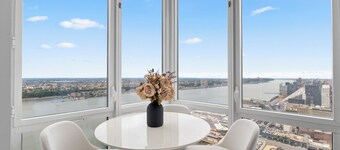 Corner 2BR Skyline Views, High Floor, Walk to Times Square