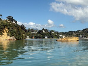 Unclassified image, 5 of 11, button - Relax and kick back. (Raglan)