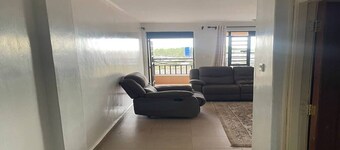 Unwind in Style – Your George Town Home Away from Home