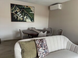 Dining - Chez Mymy - cosy apartment for 6 people (Propriano)