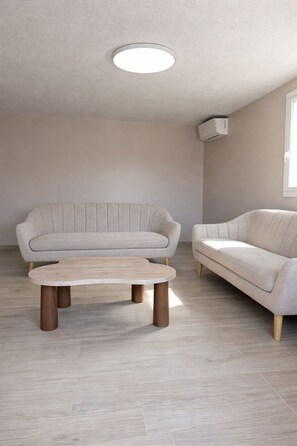 Living area - Chez Mymy - cosy apartment for 6 people (Propriano)